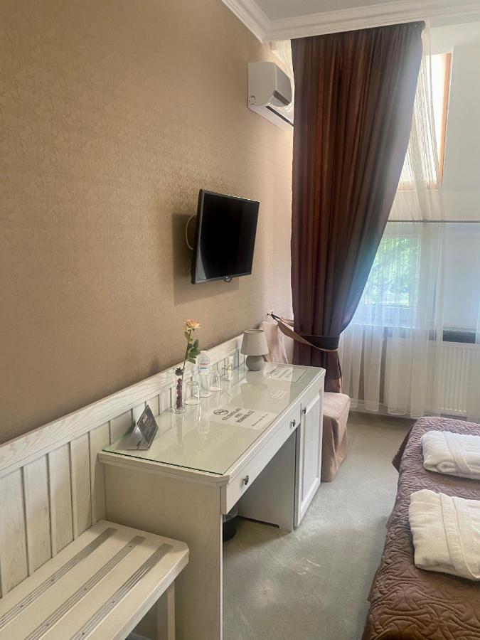 Boutique Hotel Deluxe Kamianets-Podilskyi Luaran gambar