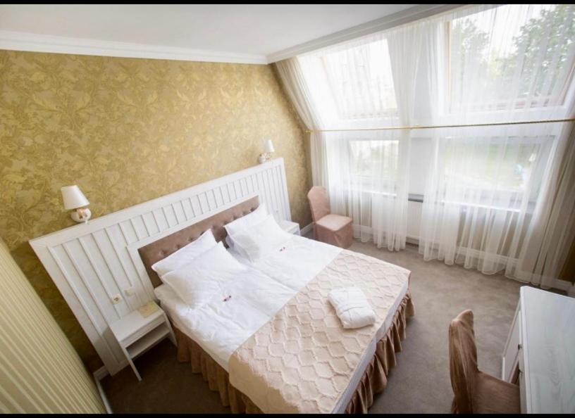 Boutique Hotel Deluxe Kamianets-Podilskyi Luaran gambar