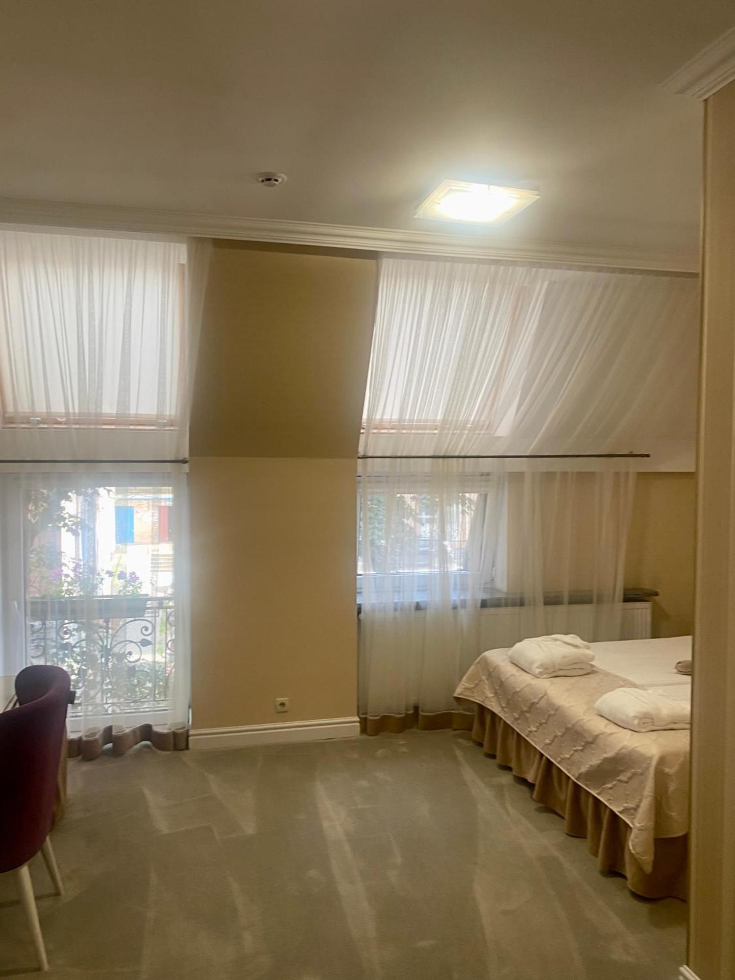 Boutique Hotel Deluxe Kamianets-Podilskyi Luaran gambar