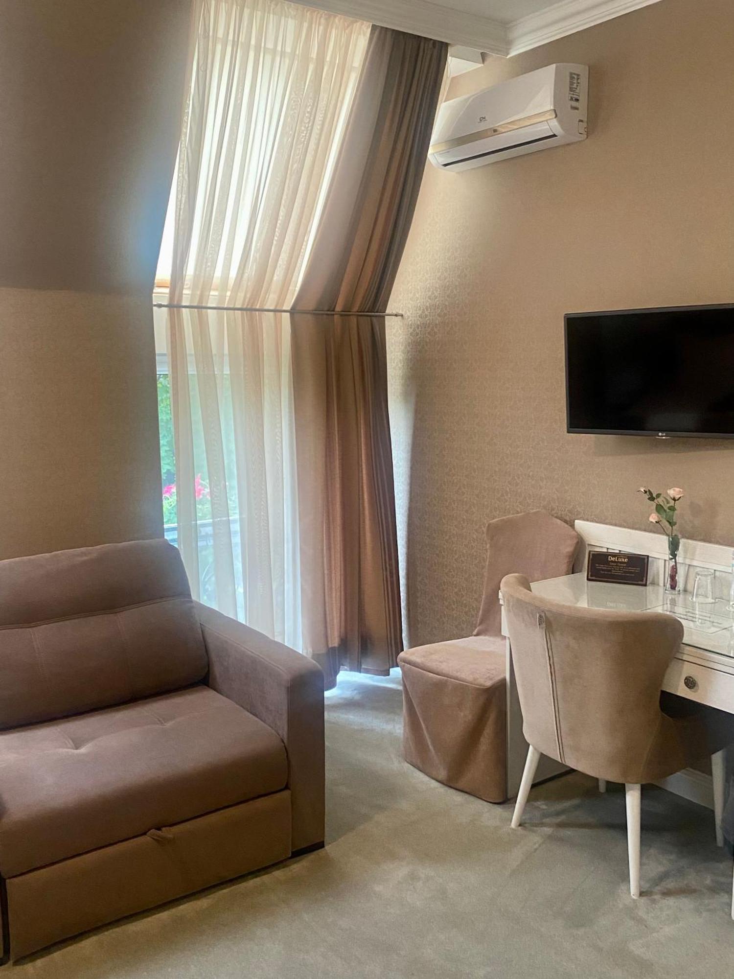 Boutique Hotel Deluxe Kamianets-Podilskyi Luaran gambar