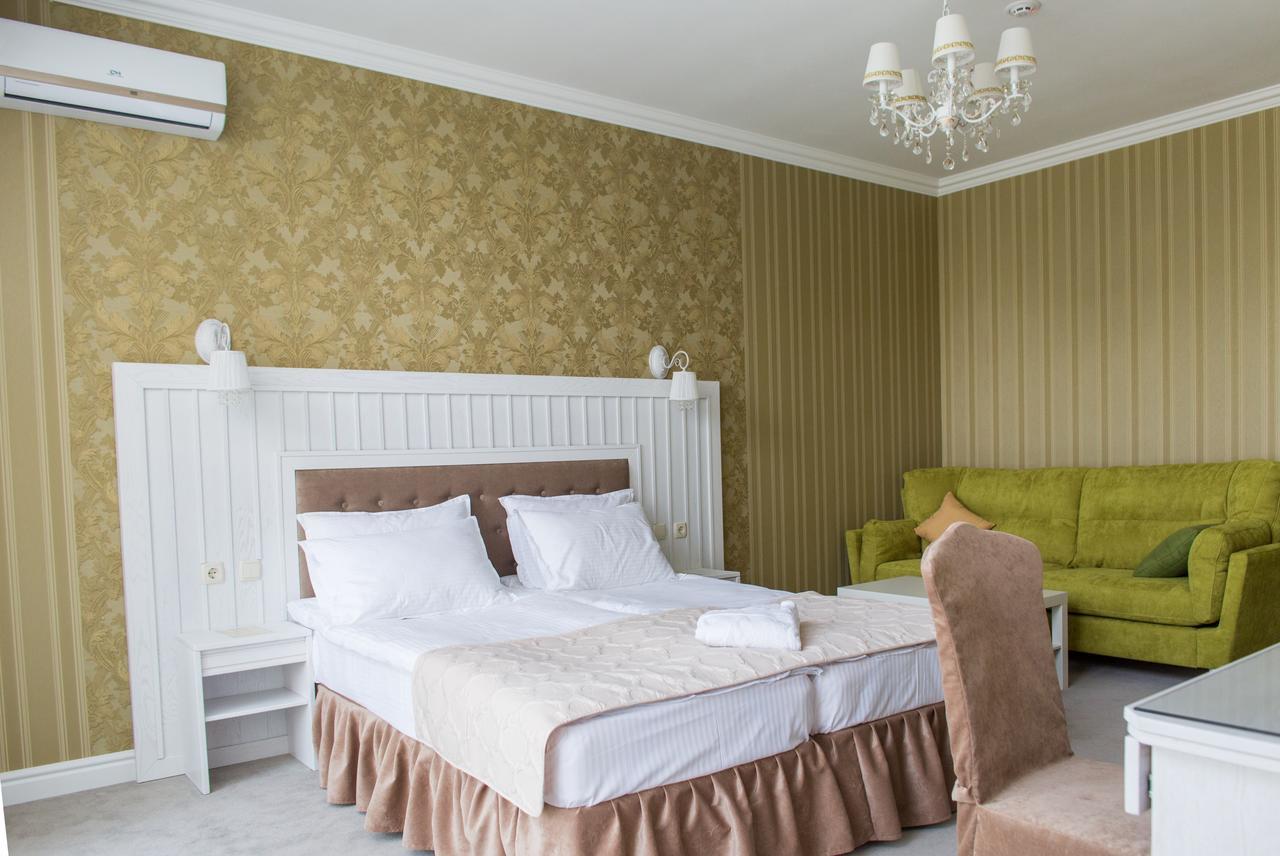 Boutique Hotel Deluxe Kamianets-Podilskyi Luaran gambar